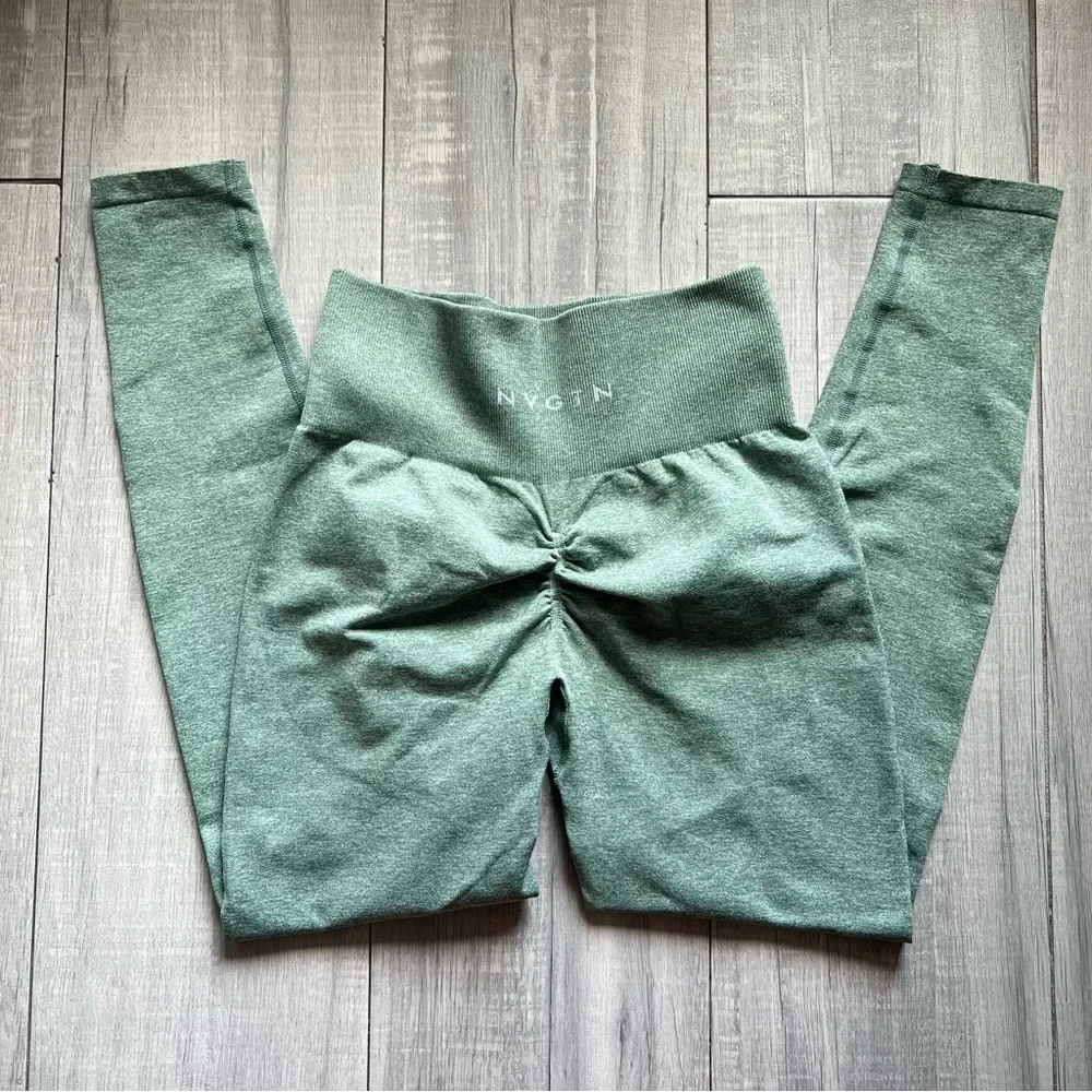 NVGTN Sage Green Scrunch Seamless Leggings